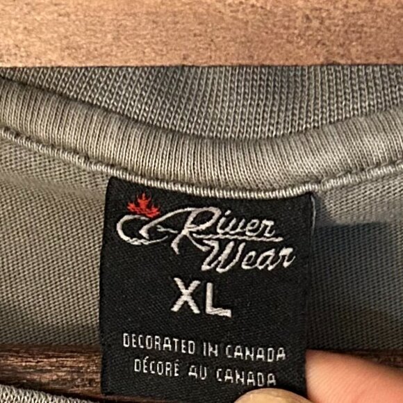 river wear banff canada graphic tee shirt XL - Picture 3 of 3